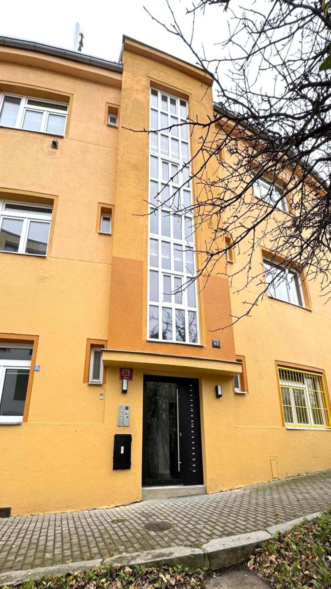 Short Way Apartments Prague Ngoại thất bức ảnh